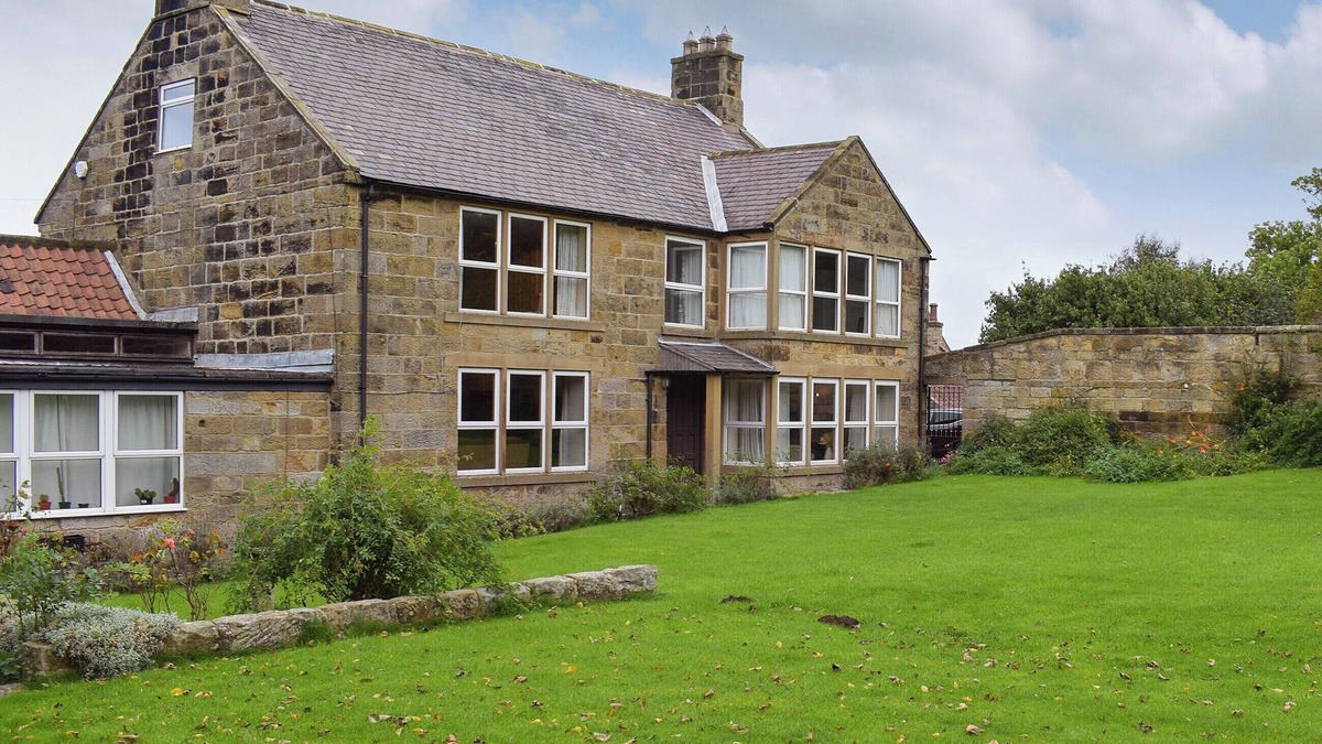 Loftus Cottage | Liverton Lodge Farmhouse