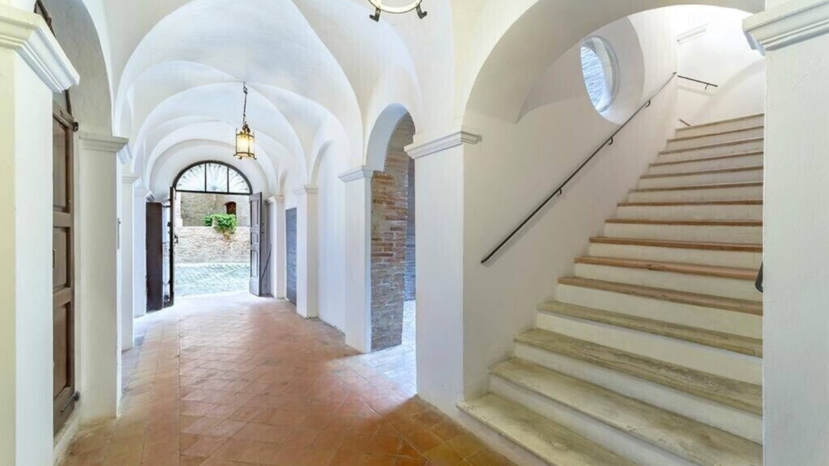 Mondavio Apartment | Living in an ancient palace in the historic village of Mondavio