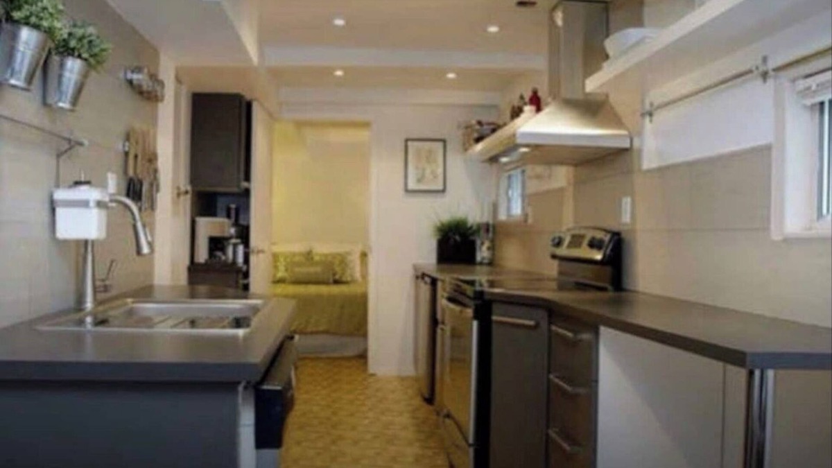 Leslieville House | Living it up in the lovely Leslieville/Beaches