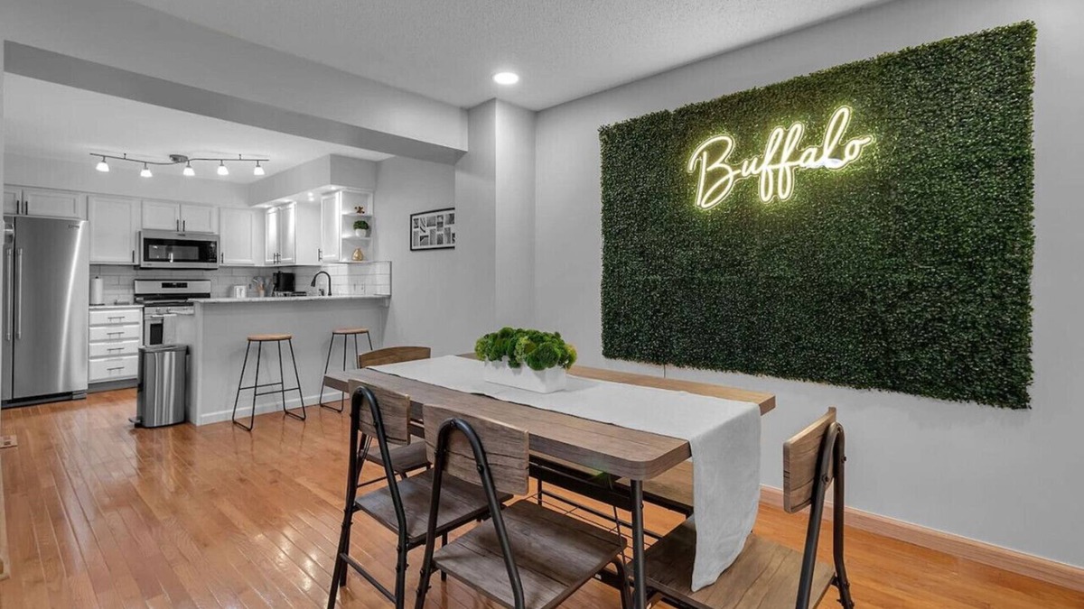 Willert Park House | Living Large Downtown