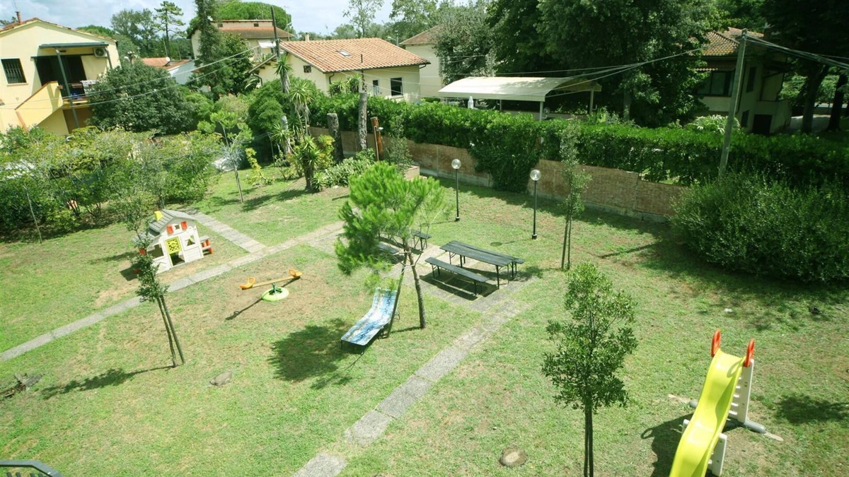 Tirrenia Apartment | Living sea relax