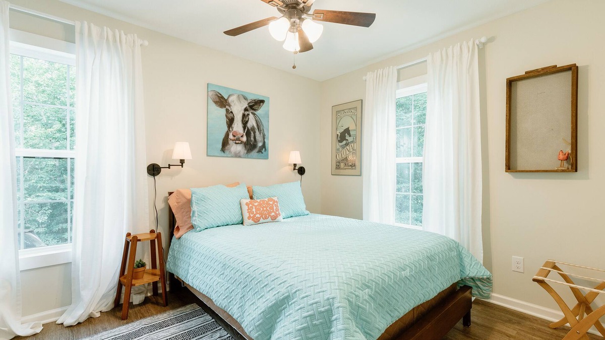 Rutherfordton House | Living Water Retreat #2 - Gorgeous New Farmhouse Retreat - 2 miles to TIEC
