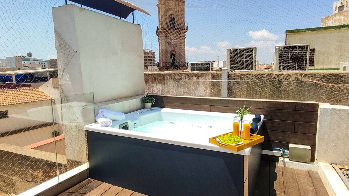 Centro Apartment | Living4malaga Skyline Rooftop Jacuzzi