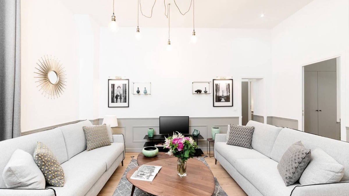 Saint-Vincent-de-Paul Apartment | LivinParis | Luxury 4 Bedrooms Montmartre