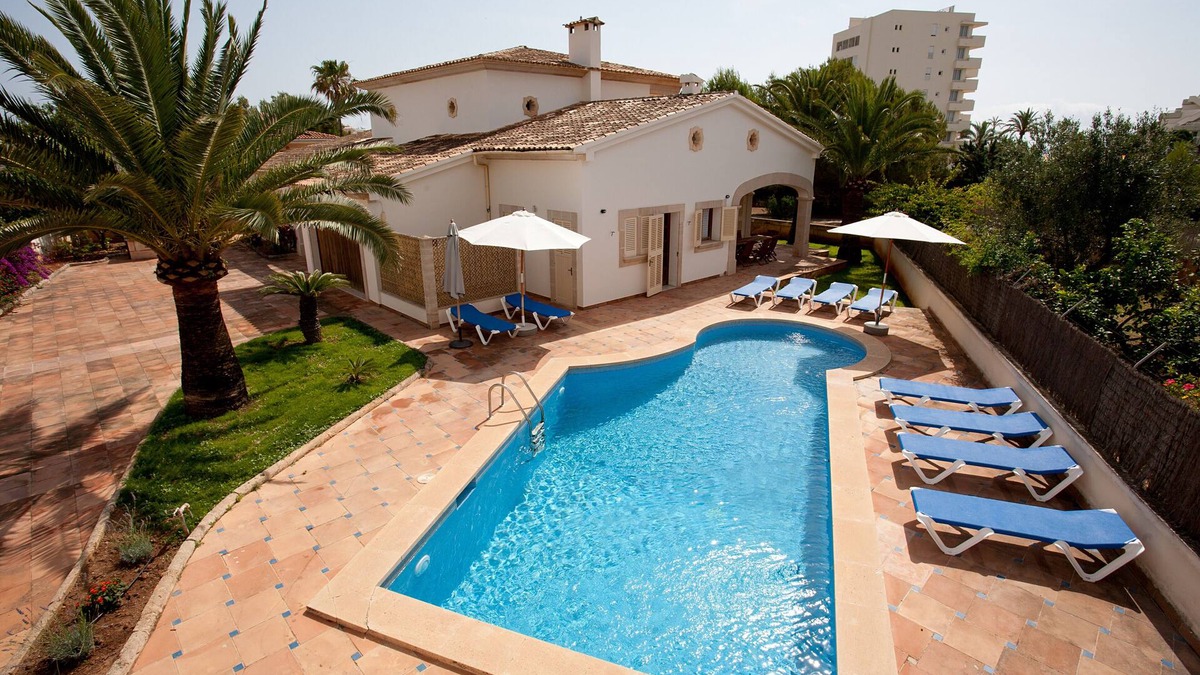 Sa Coma Villa | LLAMPUDOL (VILLA SA COMA) - Wonderful villa with private pool and free WiFi.
