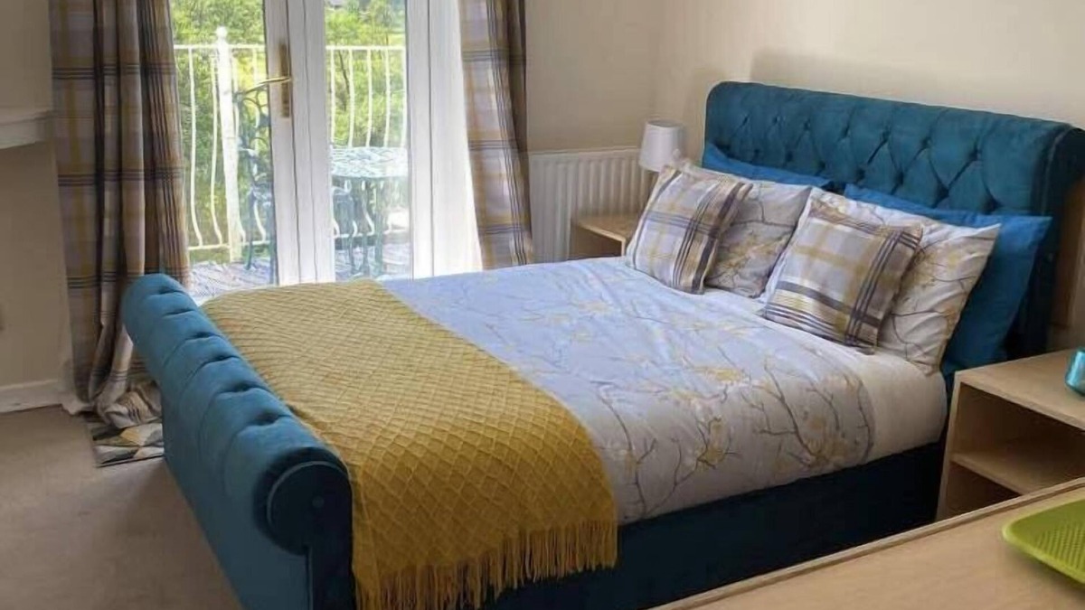 Crickhowell Hotel | Llanwenarth hotel