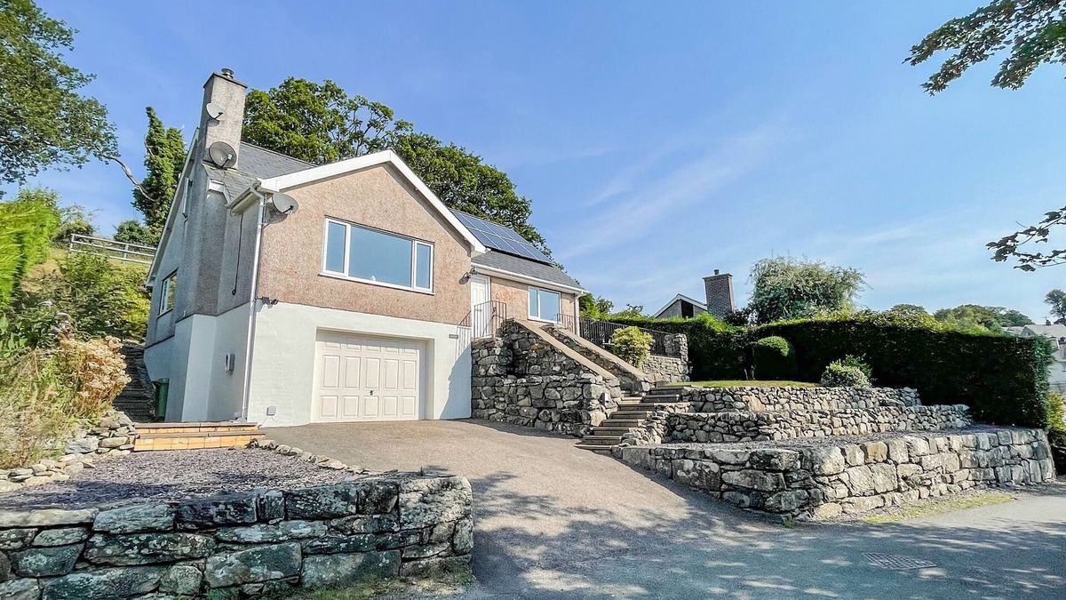 Dolgellau Cottage | LLEIFIOR, pet friendly, country holiday cottage in Dolgellau