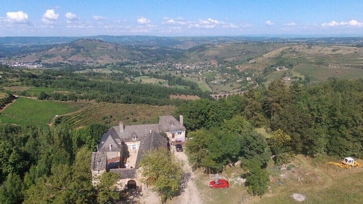 Goutrens House | Loca saiso/vac/Séjour : 120 m² in an authentic, restored farmhouse
