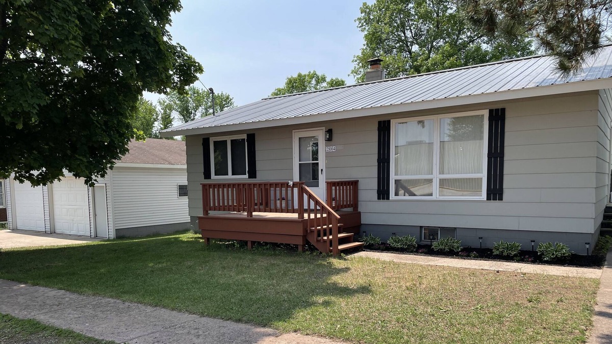 Bergland House | Located 1 block from snowmobile trail and 2 blocks from Lake Gogebic boat launch