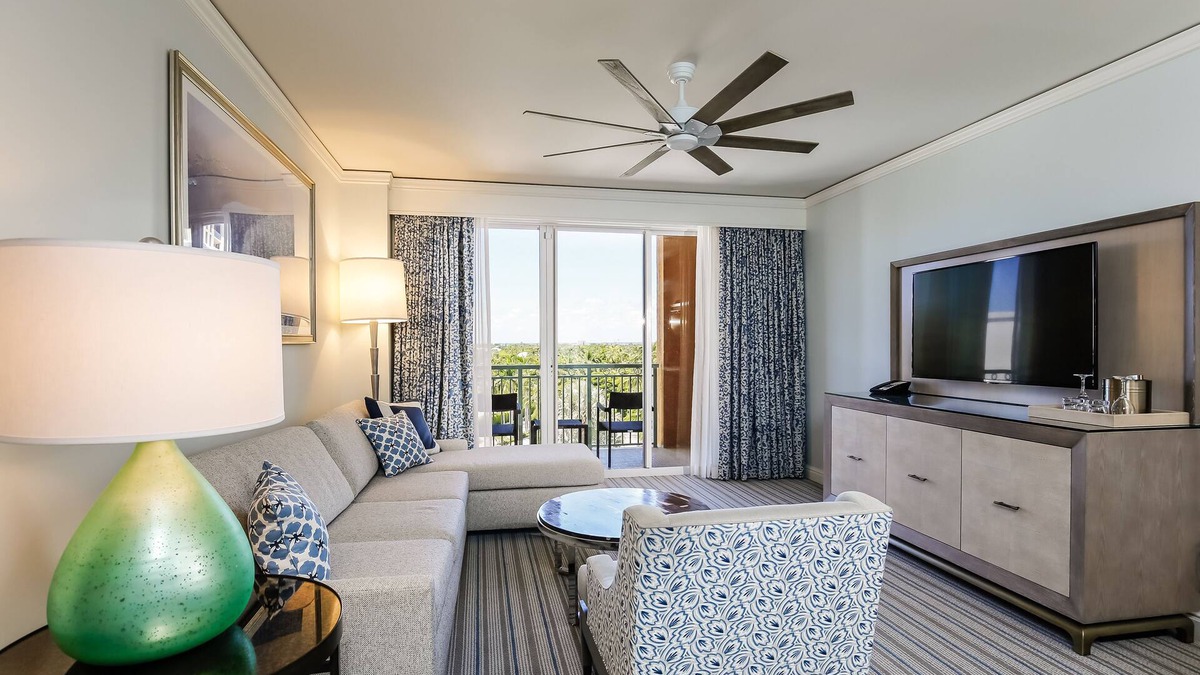 Key Biscayne Hotel | Located at Ritz-Carlton Key Biscayne 5 Star Oceanfront Resort One Bedroom Suite