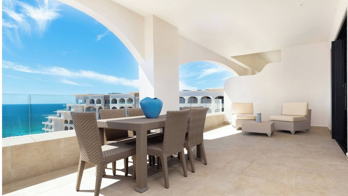 El Zacatal Resort | Located in the corridor between cabo and San Jose