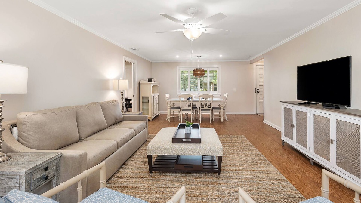 St. Simons Island Condo | Located Mid Island Near Golf Course