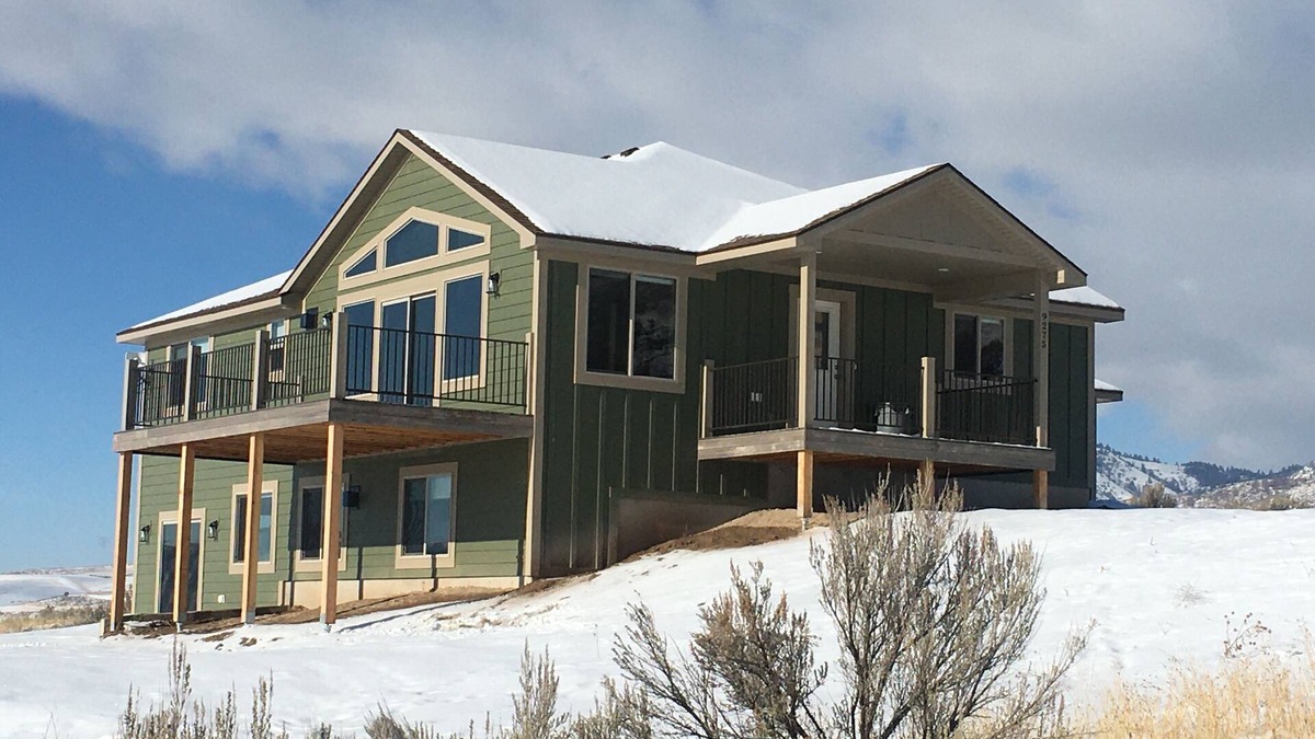 Lava Hot Springs House | Located on the quiet hillside with majestic views of the mountains and valleys.
