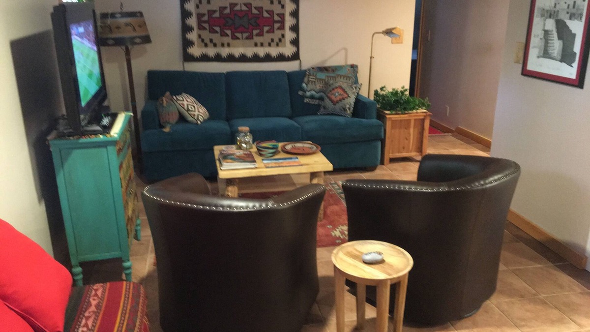 Sunnyside Apartment | LOCATION, LOCATION 1-BR apt. in Denver with WiFi, full kitchen and full bath