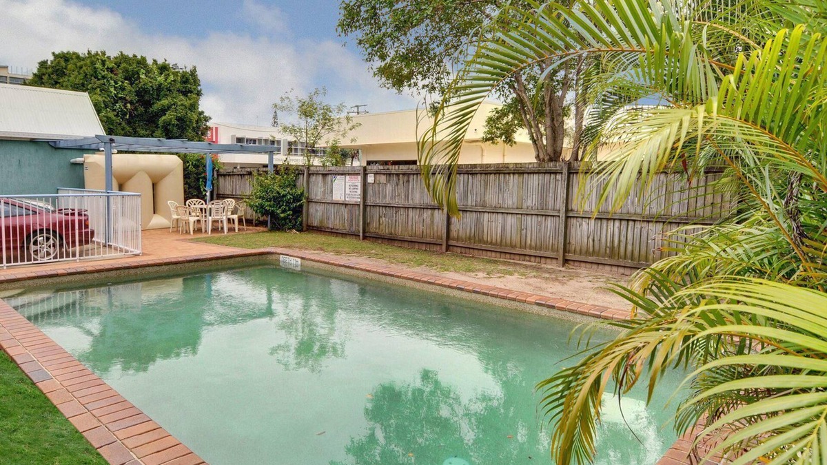 Mooloolaba Apartment | Location, location, location! for this 2 Bedroom apartment in the middle of everything