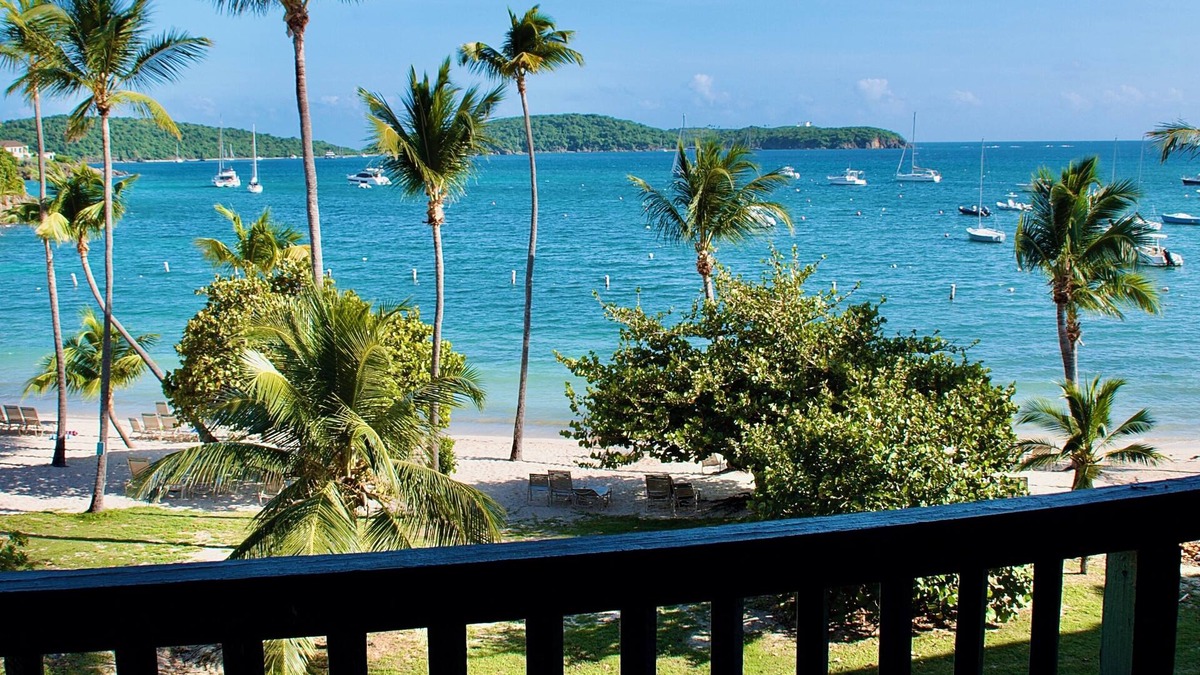 Nazareth Condo | Location Location Location II - Simply The Best On The Beach!