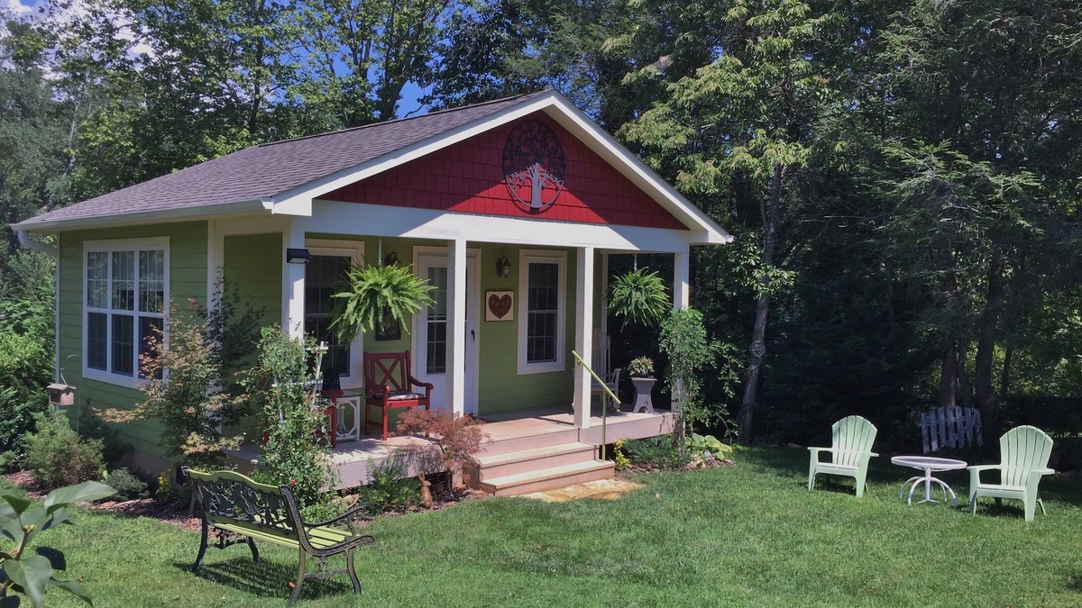 Black Mountain Cottage | Location, Location, This cottage is one of the most sought after vacation rental