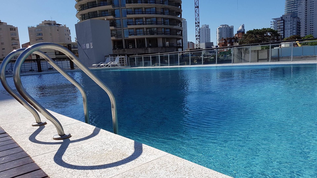 Punta del Este Condo | LOCATION ! LOCATION ! LOCATION!