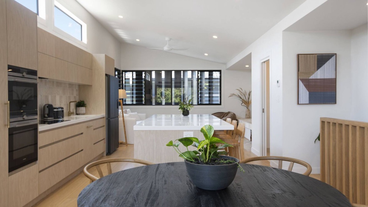 North Creek House | Location Location - Where the Beach Meets City Chic