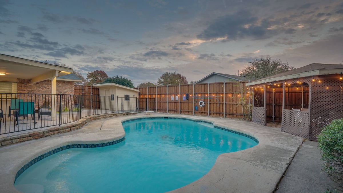 Northeast Carrollton House | Location, Pool, Luxury and Everything in Between