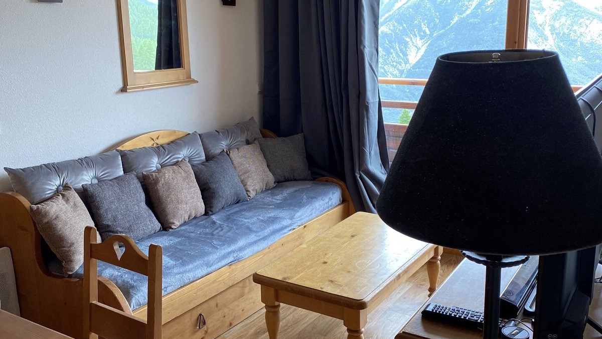 Puy-Saint-Vincent Apartment | Location Puy-St-Vincent 1800 Résidence Dame Blanche
