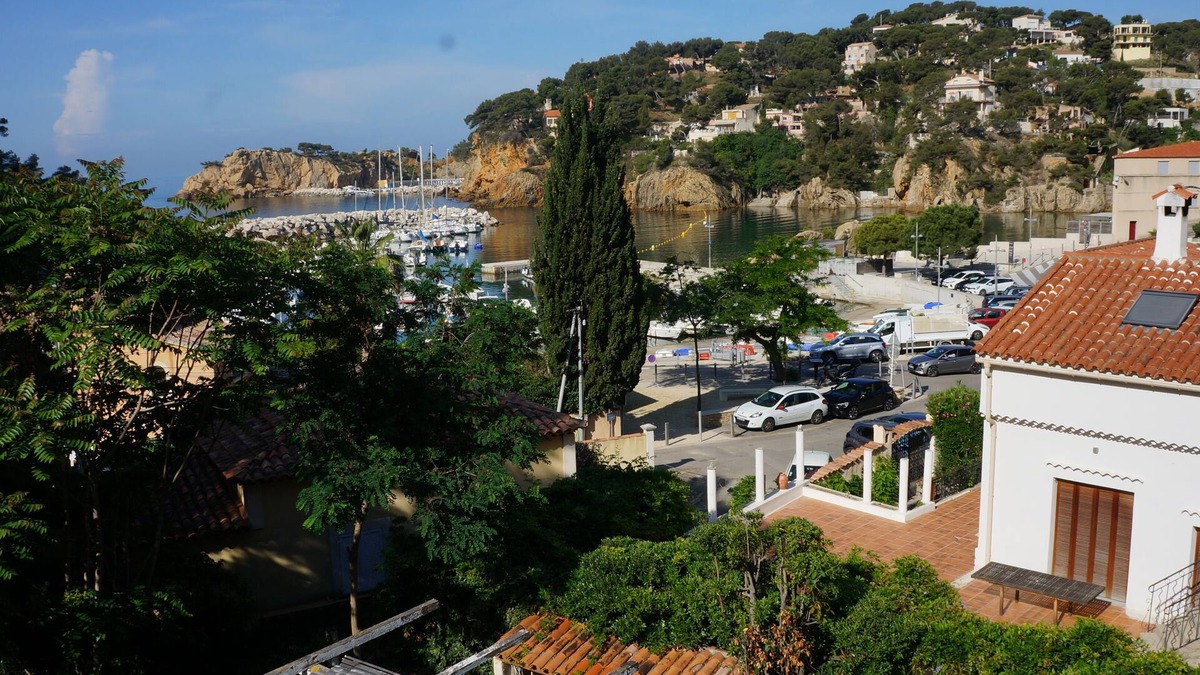 Ensues-la-Redonne Condo | Location Saisonnière Dans la Calanque de la Redonne