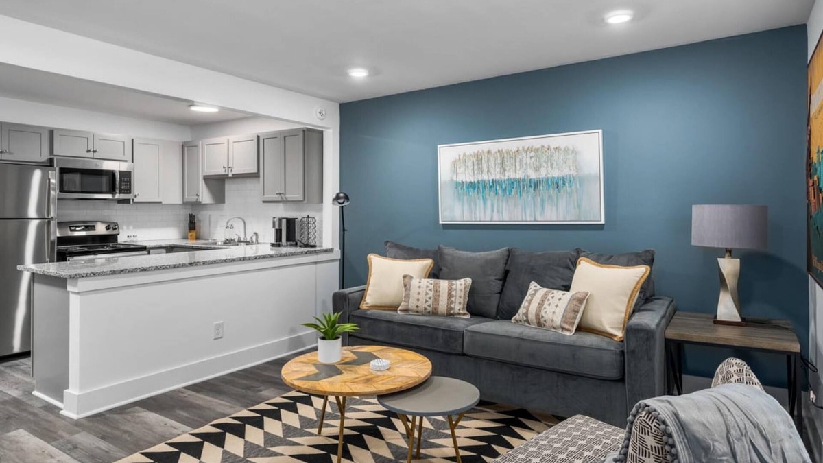 Forest Park Apartment | Location Updated w King Bed and Fast Wifi