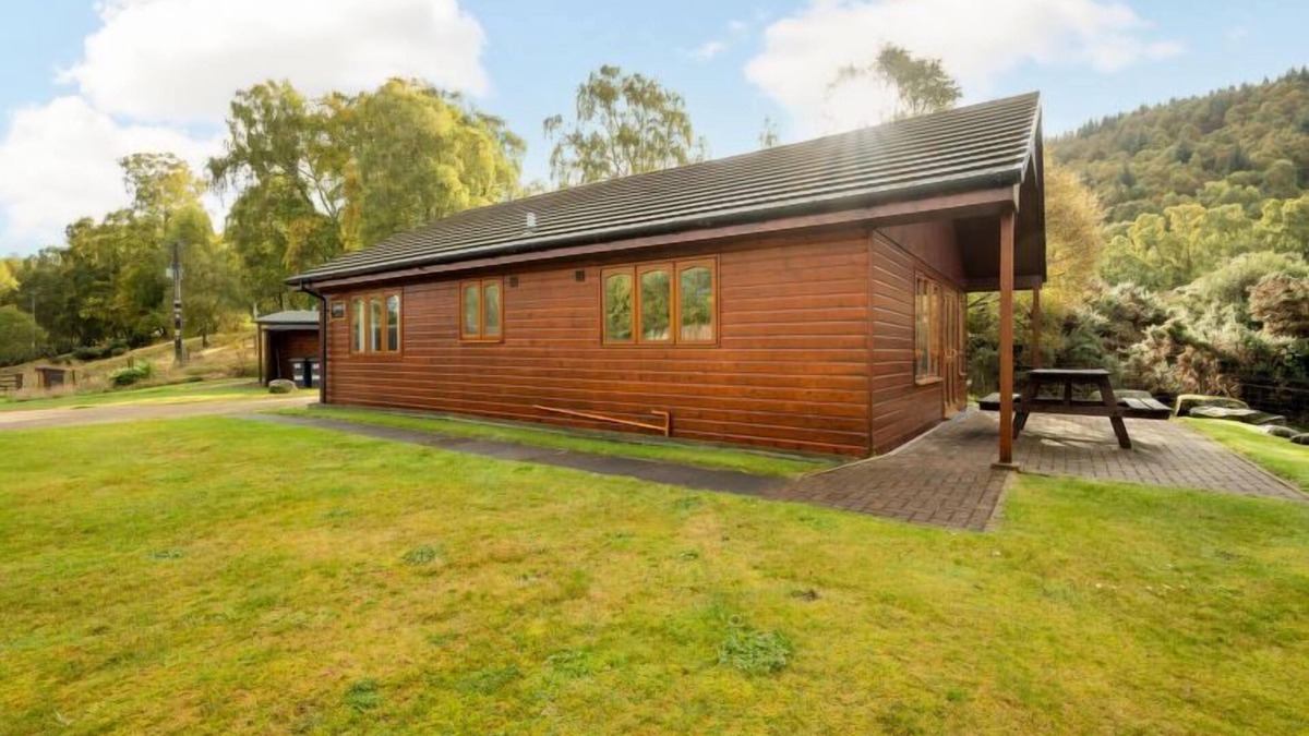 Glen Urquhart House | Loch Meilke 2 Bed by Interhome