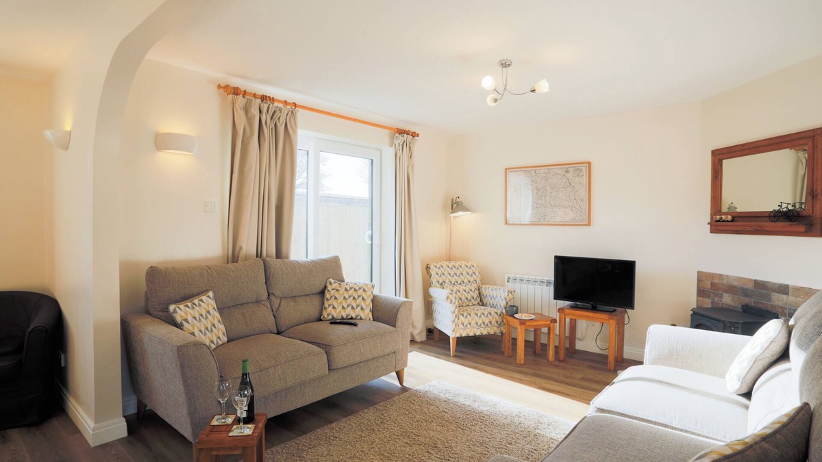 Lockton Cottage | Lock Cottage, 3 bed cottage (sleeps 6) in Lockton nr Pickering