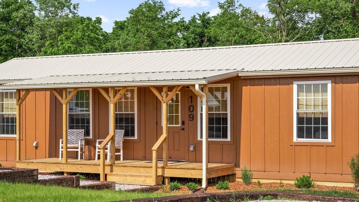 Williamstown Cabin | Lodge 109 at Eden Reserve—Safari Cabin Near Ark