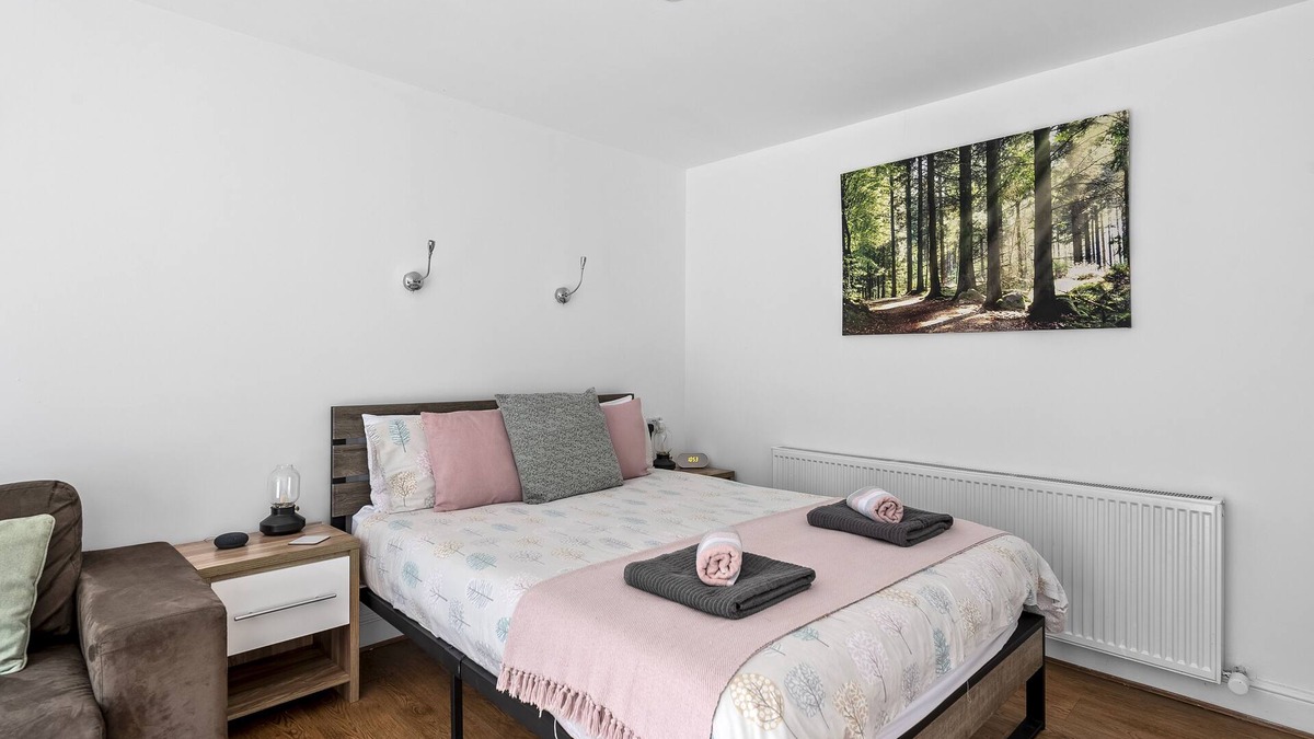 Reydon Cabin | Lodge 2 - Lytton Tree Lodge