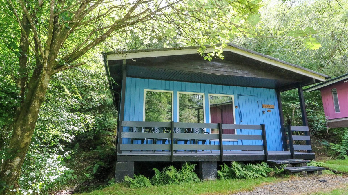 Lamlash Cottage | LODGE 4 - "BIRCH", family friendly in Lamlash, Isle Of Arran