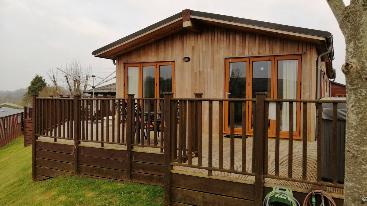 Paignton Cabin | Lodge At Devon Hills Paignton, 5* Platinum Holiday Lodge Near Totnes, TQ4 7PW