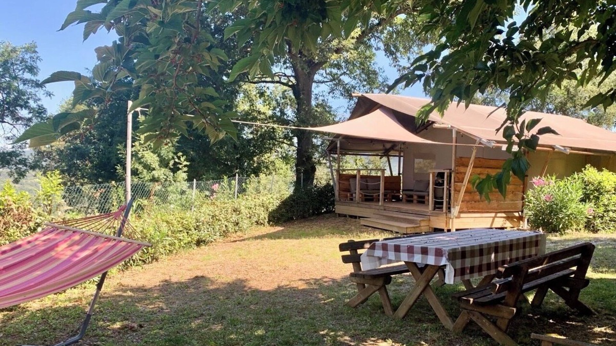 Montescudaio Apartment | LODGE TENT MARGHERITA 5 p.