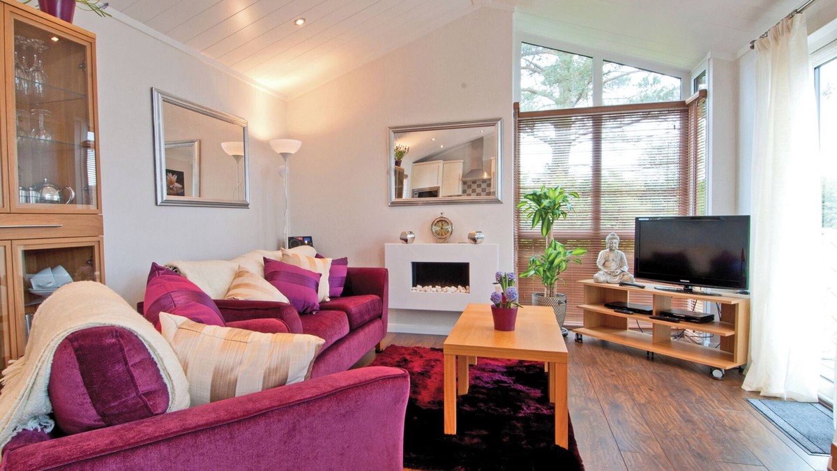 Low Newton Ski Chalet | Lodge with one king-size double with TV.