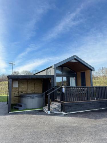 Aberaeron House | Lodges at Moody Meadows