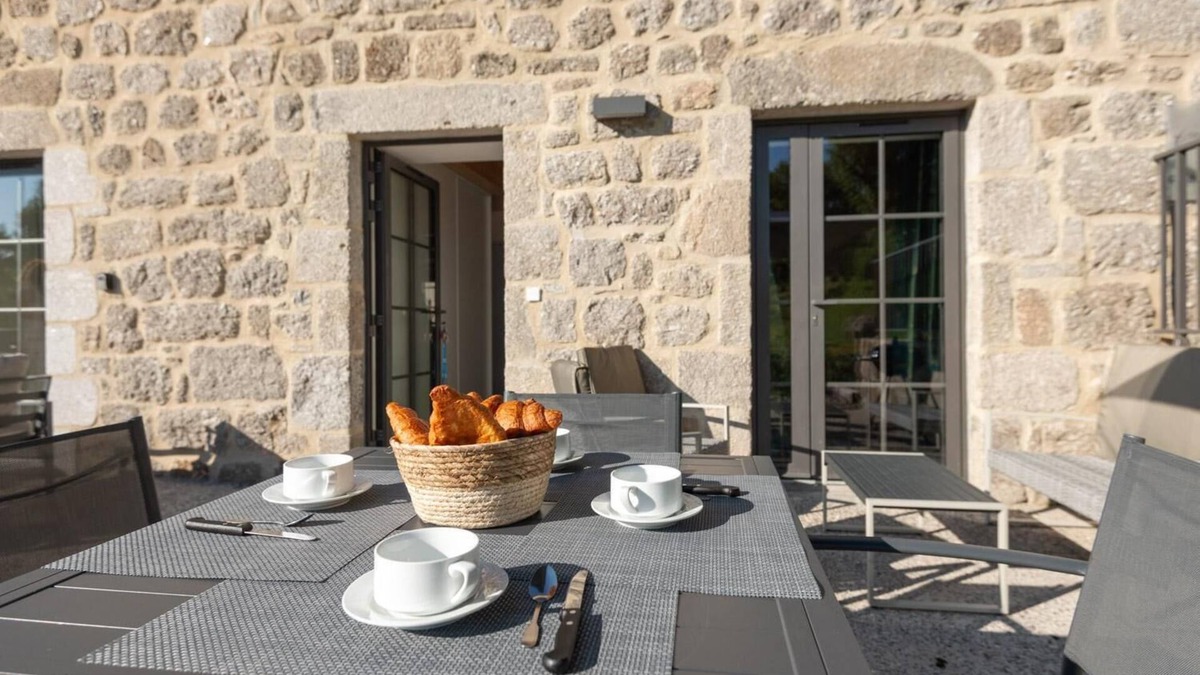 Villeneuve House | Lodging 2/4 persons - Domaine de Coulagnettes