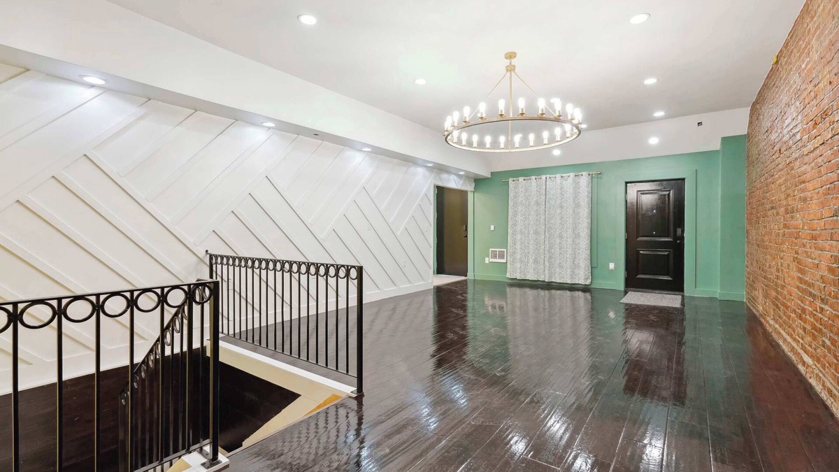 West Philadelphia Apartment | Lodgyy - Quiet Double-bed suite
