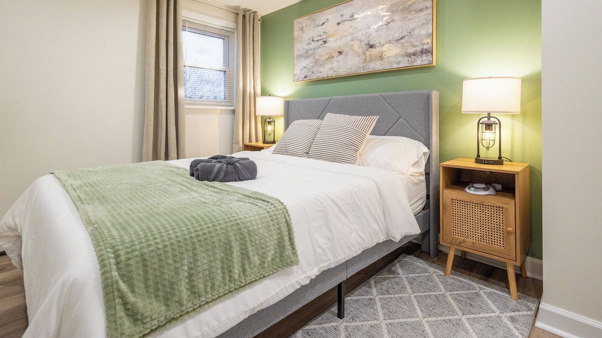 Lodi Apartment | Lodi 1 Bedroom, In-Unit Laundry, Fios, Safe, Quiet, Convenient