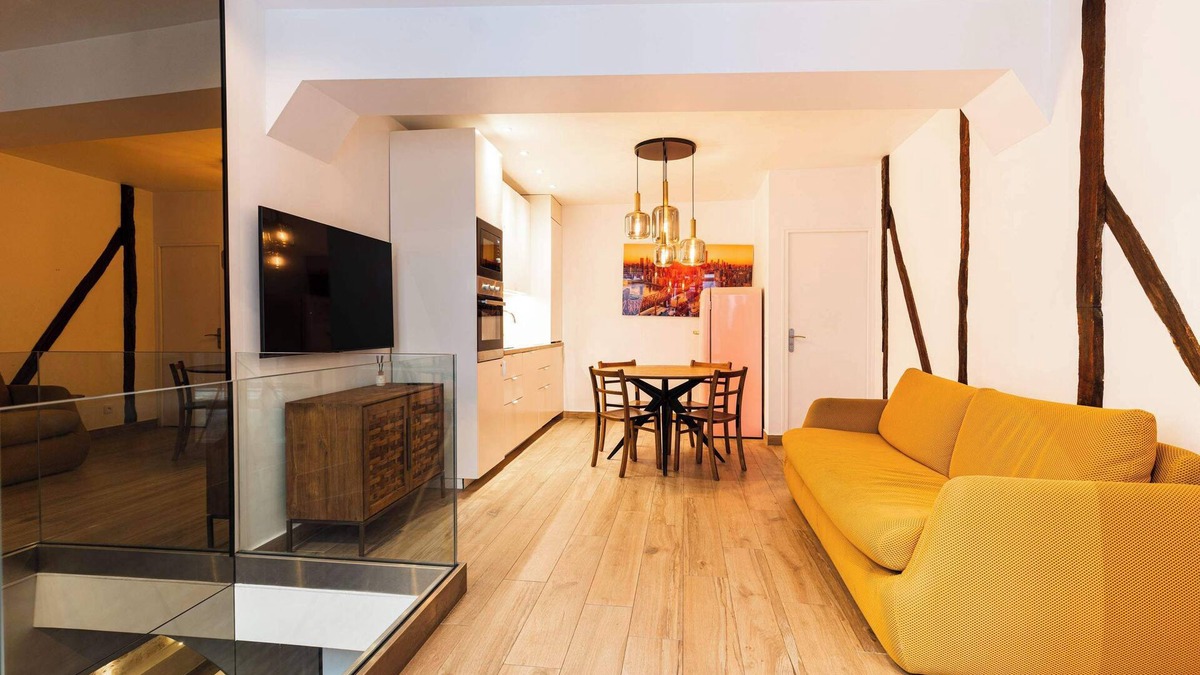 Saint-Merri Apartment | Loft 1 BR Marais, Notre Dame AC by LCC Agency