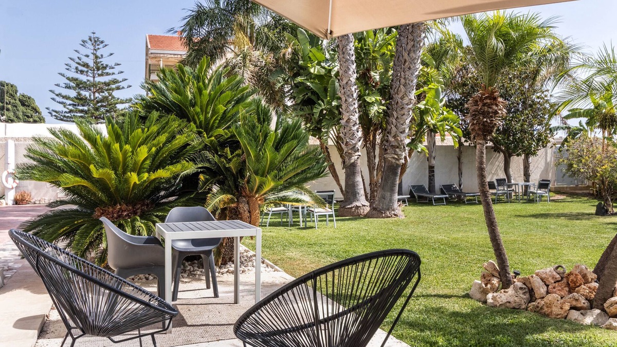 Eastern Sicily Apartment | Loft by the sea, to visit Siracusa, Noto, Cavagrande