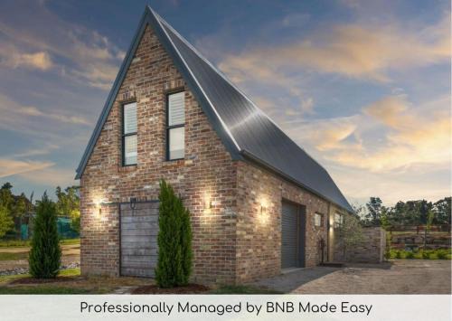 Borenore Apartment | Loft House - On Heifer Station Vineyard