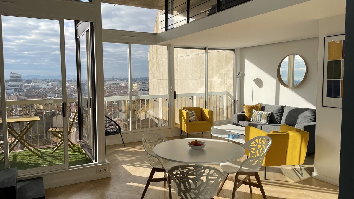 Comedie Apartment | Loft in the historic center with panoramic view