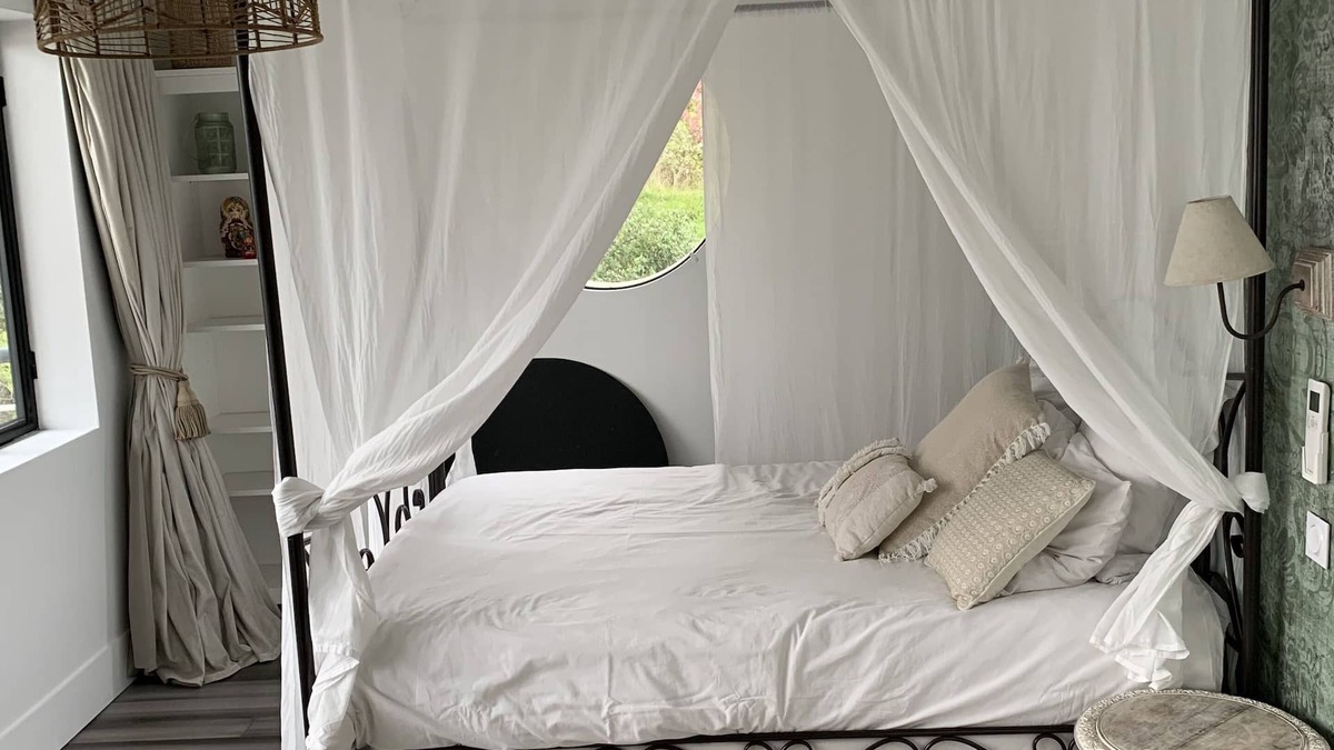 Auteuil Boat Rental | Loft on Paris Seine River with free parking
