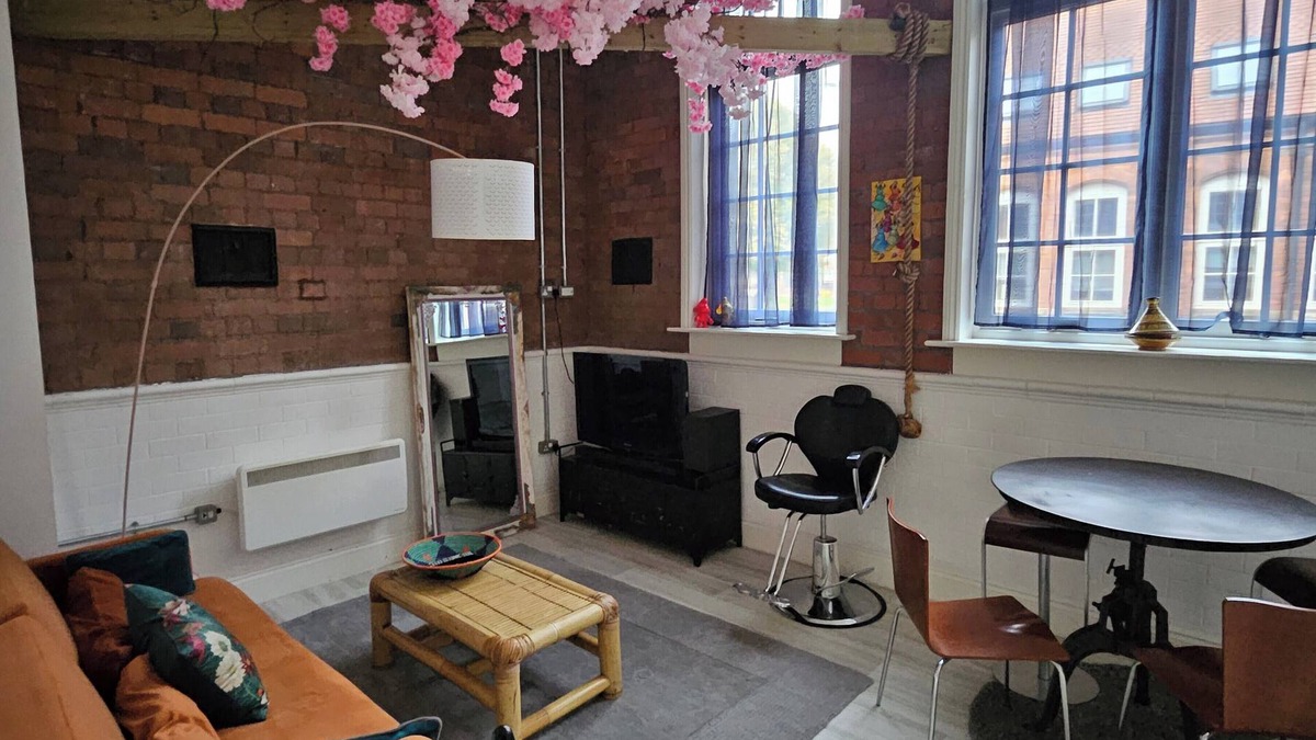 Smethwick Apartment | Loft style apartment