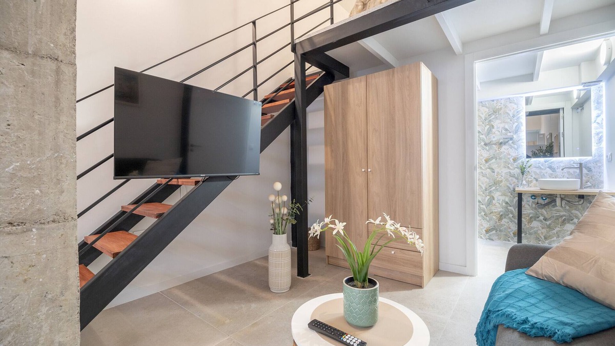 Aiora Apartment | Loft Valencia neighborhood Ayora - RM 6A