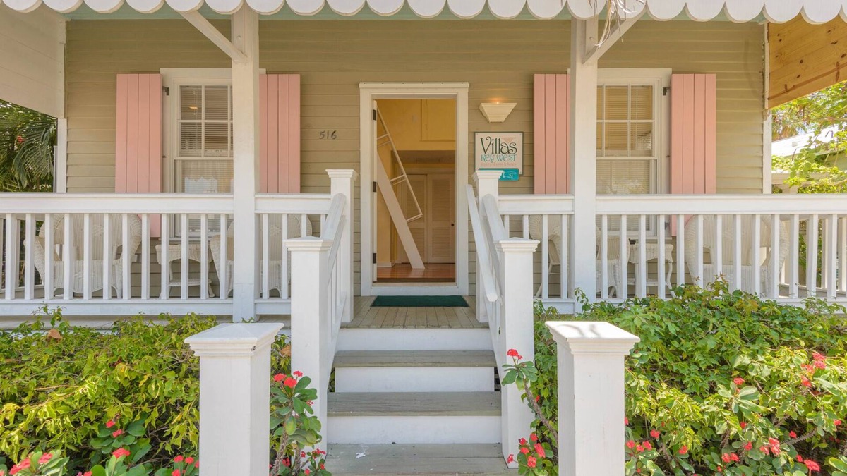 Downtown Villa | Loft Villa Steps from Duval!