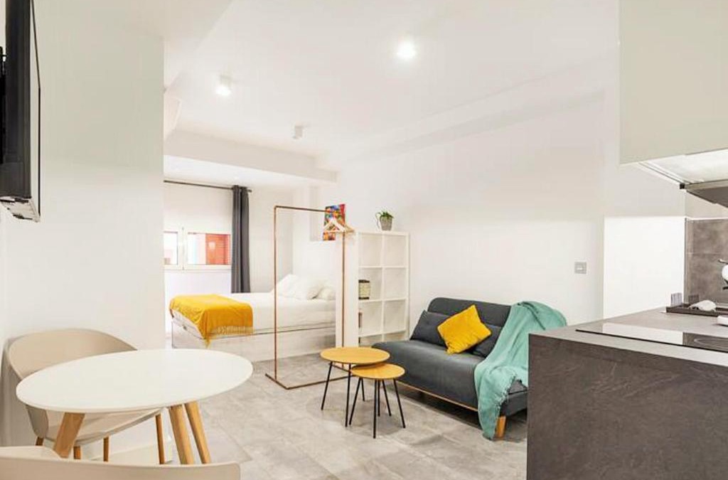 Plaza de Toros Vieja Apartment | LoftinMalaga