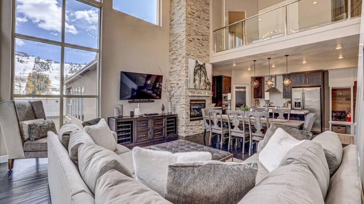 Brian Head Apartment | Lofts 7 C Summary: Di