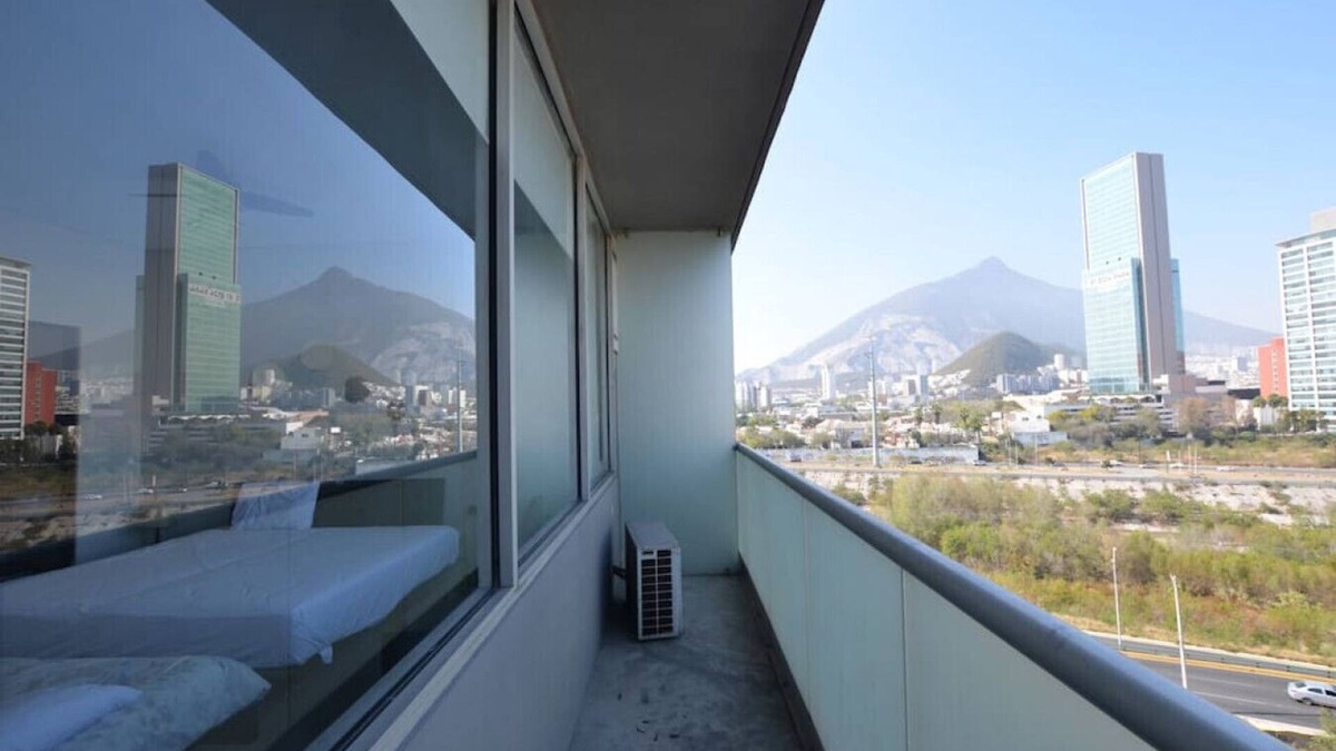 San Pedro Garza Garcia Apartment | LoftStudio - Comfortable & Excellent Location in Monterrey /Gym & Pool